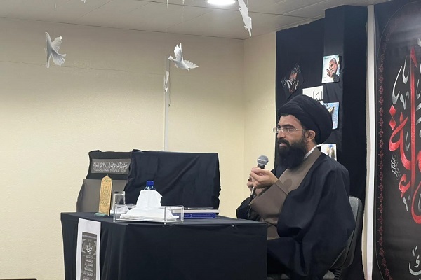 لبنان: معهد السيدة سمية(رض) يقيم محاضرة قرآنية بعنوان