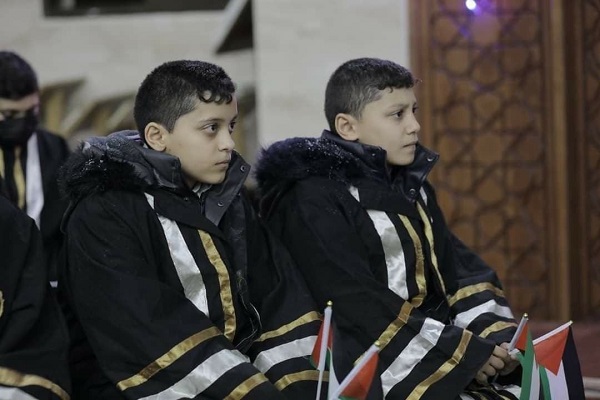 بالفيديو..تكريم نجلي محمد الضيف بعد إتمامهما حفظ القرآن