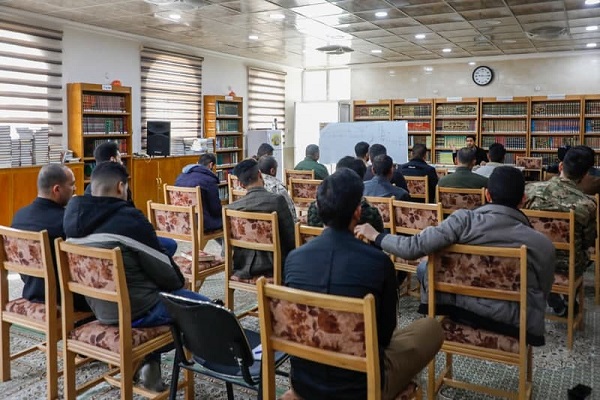 بالصور...دورة تطويرية لمجموعة من كوادر الحشد الشعبي القرآنية في العراق