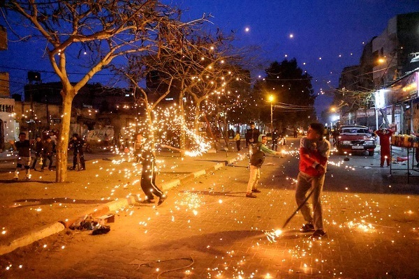 أجواء اليوم الأول من رمضان حول العالم في صور