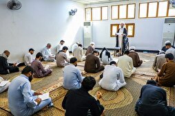 بالصور...طلبةُ العلوم الدينيّة في النجف الأشرف يُجرون اختباراتهم القرآنيّة