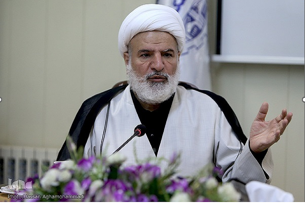 رسالة الغدیر: ضرورة إتباع قیادة موحدة