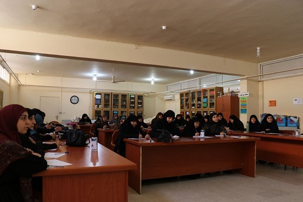 لبنان: جمعية المعارف تنظم ورشة تأهيلية لقارئات العزاء + صور