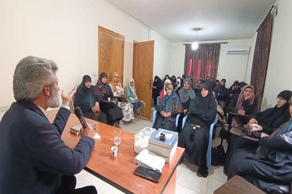 لبنان: جمعية المعارف تنظم ورشة تأهيلية لقارئات العزاء + صور