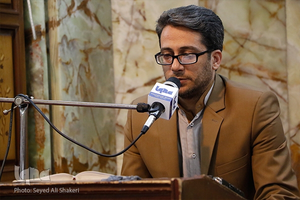 شاهد...تلاوة رائعة لسورة الإسراء بصوت القارئ الايراني