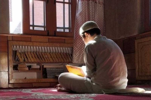 الجميع سواسية في القرب من الله