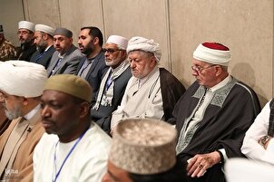 تقرير مصور | قائد الثورة الإسلامية يستقبل ضيوف المؤتمر الدولي للوحدة