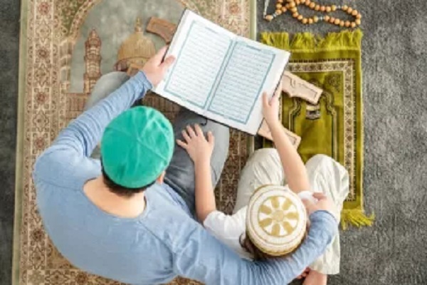 القرآن الكريم...كتاب في قراءته خيرٌ كثير