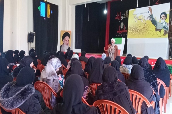 لبنان: معاهد سيدة نساء العالمين(ع) تقيم محاضرة دينية في النبطية + صور