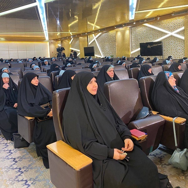 جناح المركز الوطني لعلوم القرآن في معرض كربلاء يشهد إقبالاً واسعاً