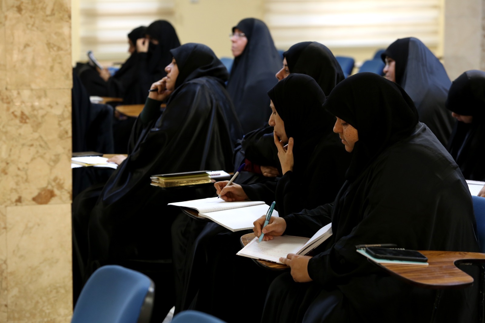 تنظيم برنامج تطويري لمسؤولي المؤسسات القرآنية في دول الخليج الفارسي