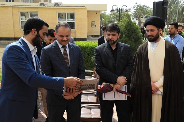 العراق: إفتتاح المعرض القرآنيّ السنوي الأوّل في جامعة الكفيل + صور