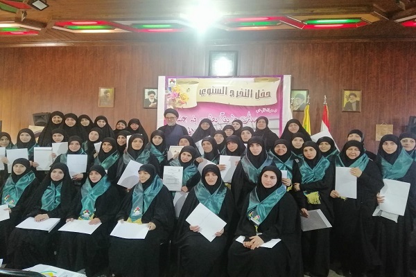 معاهد سيدة نساء العالمين (ع) تقيم حفل تخريج طالبات الإجازة في لبنان + صور