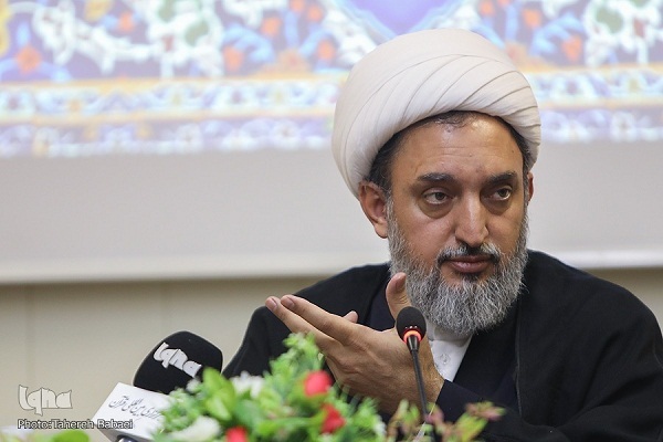 الله تعالى یعتبر السیدة الزهراء(س) الخير الكثير للنبي(ص) + فيديو
