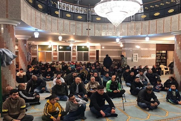 حزب الله اللبناني يقيم محاضرة قرآنية  في البقاع الغربي  + صور