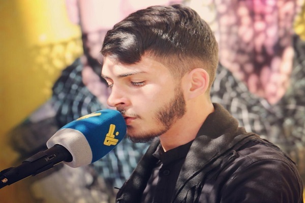 القرآن نعمة و بصيرة يبحران بقارئ القرآن إلى النجاة و الخلاص