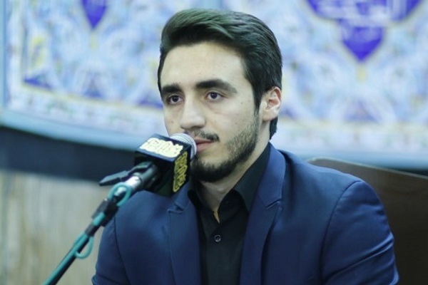 بالفيديو...تلاوة القارئ الايراني