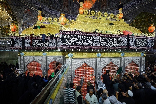 تقرير مصور | إحياء ذكرى استشهاد الإمام الحسن العسكري في سامراء تقرير مصور | إحياء ذكرى استشهاد الإمام الحسن العسكري في سامراء