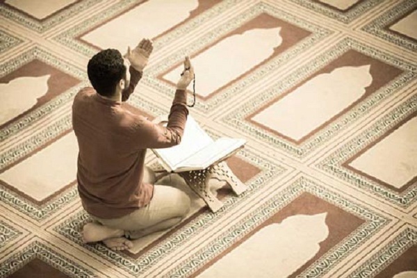 الرقابة الإلهية وزيادة التحكم في الذات