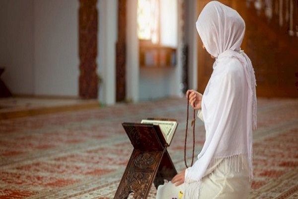أولى الإسلام عناية فائقة بالمرأة أولى الإسلام عناية فائقة بالمرأة