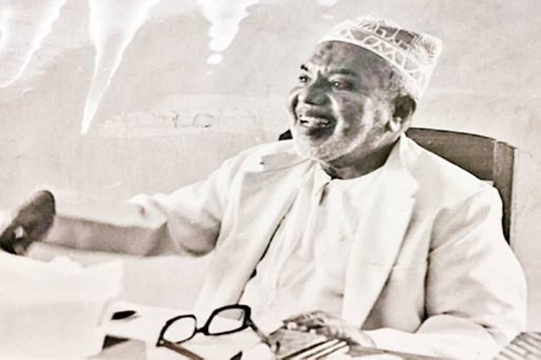 عبدالله الفارسي.. صاحب أول ترجمة للقرآن إلى السواحلية