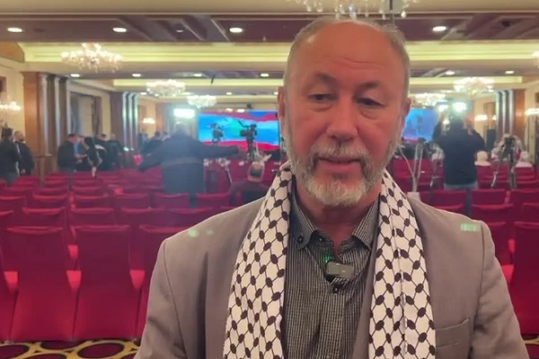 أبوسام منور: الحاج قاسم لم يعرف اليأس يوماً ولم يعرف للفشل طريقاً + فيديو