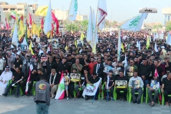 بالفيديو...تظاهرة شعبية في العراق دفاعاً عن المرجعية الدينية العليا
