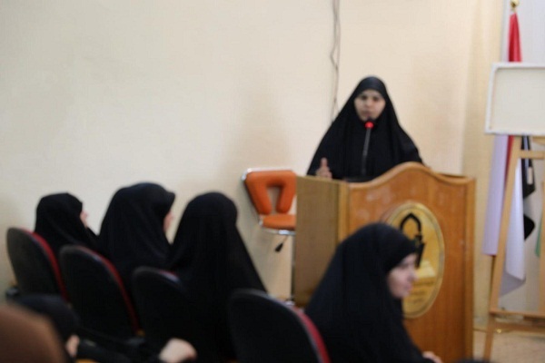 العراق: محفل قرآني نسوي لإحياء أيام الفاطمية في جامعة الكوفة + صور العراق: محفل قرآني نسوي لإحياء أيام الفاطمية في جامعة الكوفة + صور