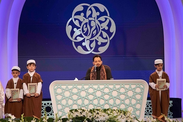 إفتتاح المسابقة القرآنية الوطنية بدورتها الـ47 لفئة الذكور في إیران