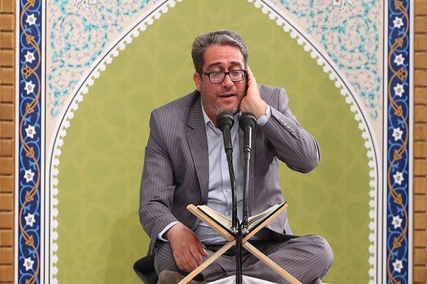 شاهد...تلاوة فخرية بصوت القارئ الدولي