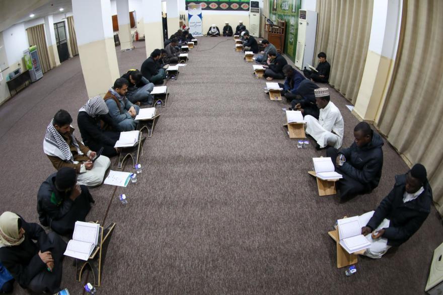 أنشطة قرآنية متواصلة يقيمها المجمع العلمي في محافظة النجف الأشرف أنشطة قرآنية متواصلة يقيمها المجمع العلمي في محافظة النجف الأشرف