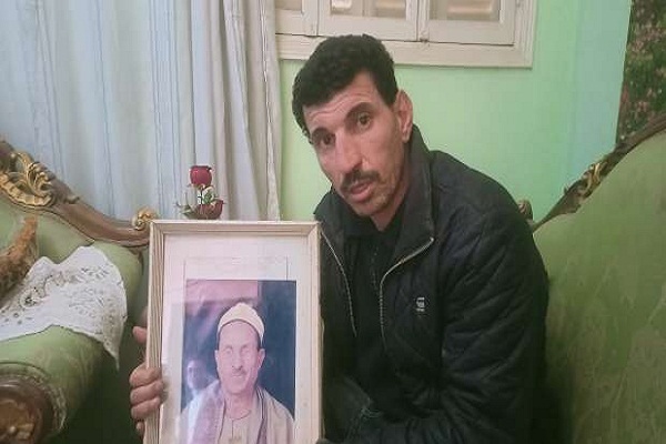 الآلاف يشيعون جثمان