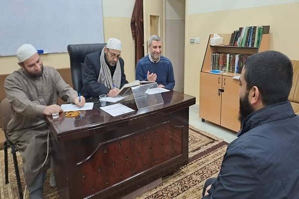 طالب لبناني يقرأ ختمة قرآنية كاملة برواية طالب لبناني يقرأ ختمة قرآنية كاملة برواية