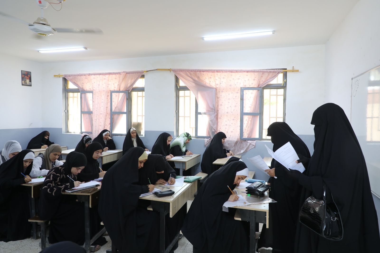مشاركة 50 طالبة في مسابقة