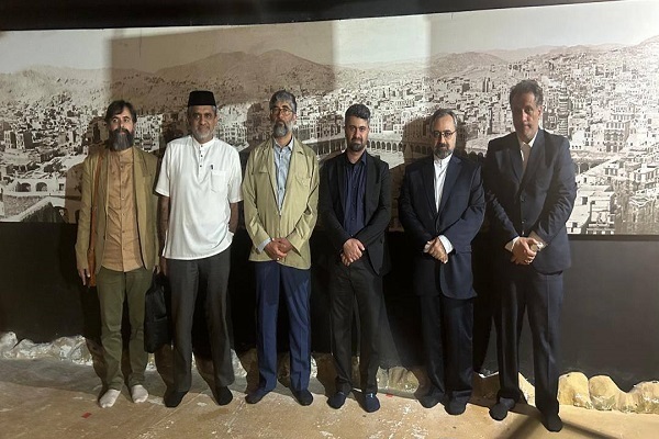 تعاون العتبة الرضویة ومرکز مالیزیا القرآني لطباعة المصحف + صور