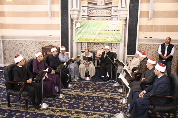 تنظيم ختمة القرآن المرتلة بمسجد السيدة زينب(ع) في القاهرة + صور