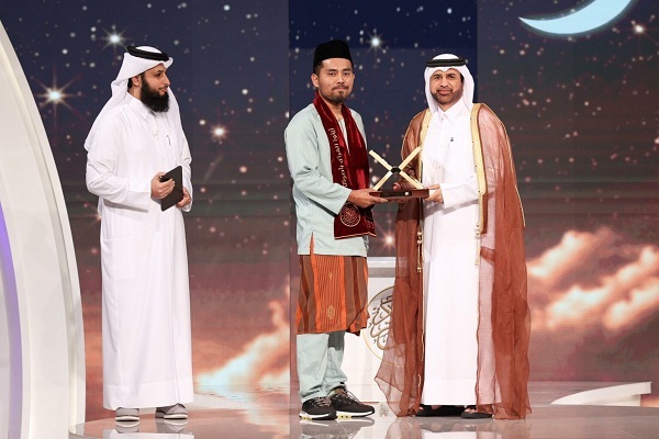 قطر: تتويج الفائزين بجائزة