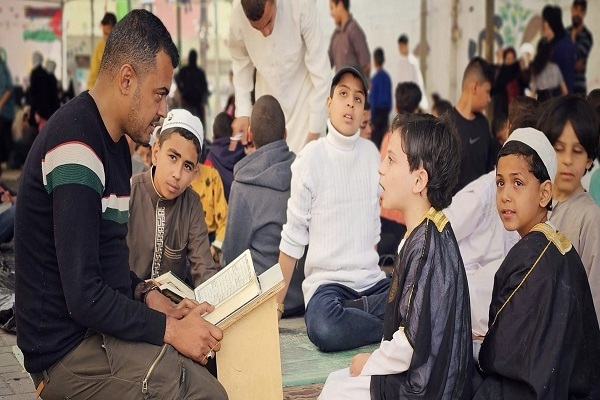 أكثر من 500 حافظ وحافظة للقرآن يسردونه بشمال غزة + فيديو أكثر من 500 حافظ وحافظة للقرآن يسردونه بشمال غزة + فيديو