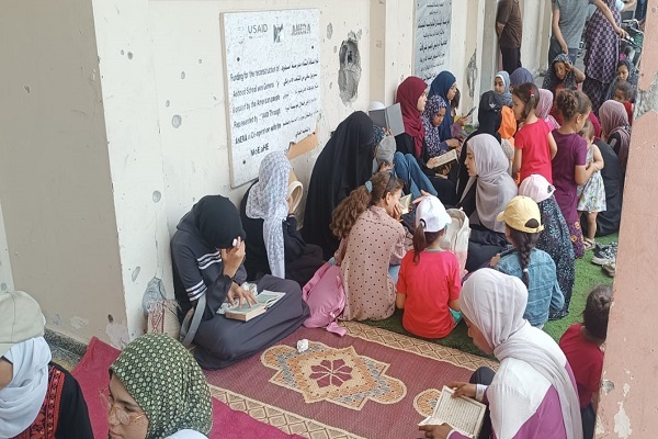 أطفال يلتحقون بحلقات حفظ القرآن شمال غزة + صور