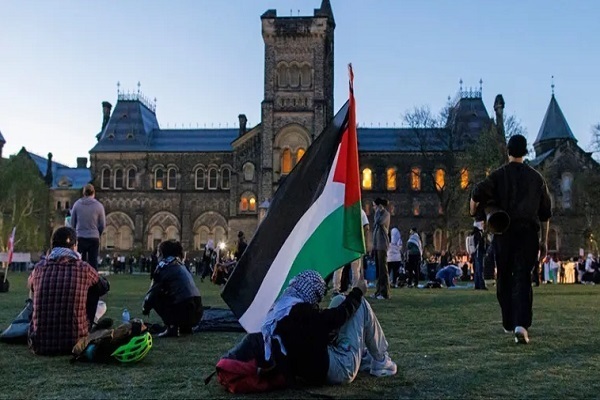 القضاء الكندي يسمح بفض مخيم مؤيد للفلسطينيين بجامعة تورنتو القضاء الكندي يسمح بفض مخيم مؤيد للفلسطينيين بجامعة تورنتو