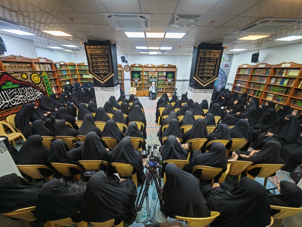 المرجع اليعقوبي: المرأة تستطيع أن تكون مثالاً وأسوة حسنة للرجال والنساء معاً المرجع اليعقوبي: المرأة تستطيع أن تكون مثالاً وأسوة حسنة للرجال والنساء معاً