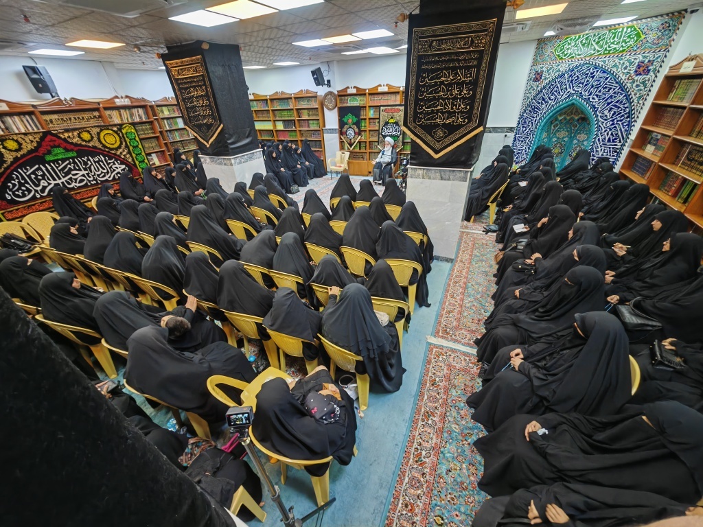 المرجع اليعقوبي: المرأة تستطيع أن تكون مثالاً وأسوة حسنة للرجال والنساء معاً