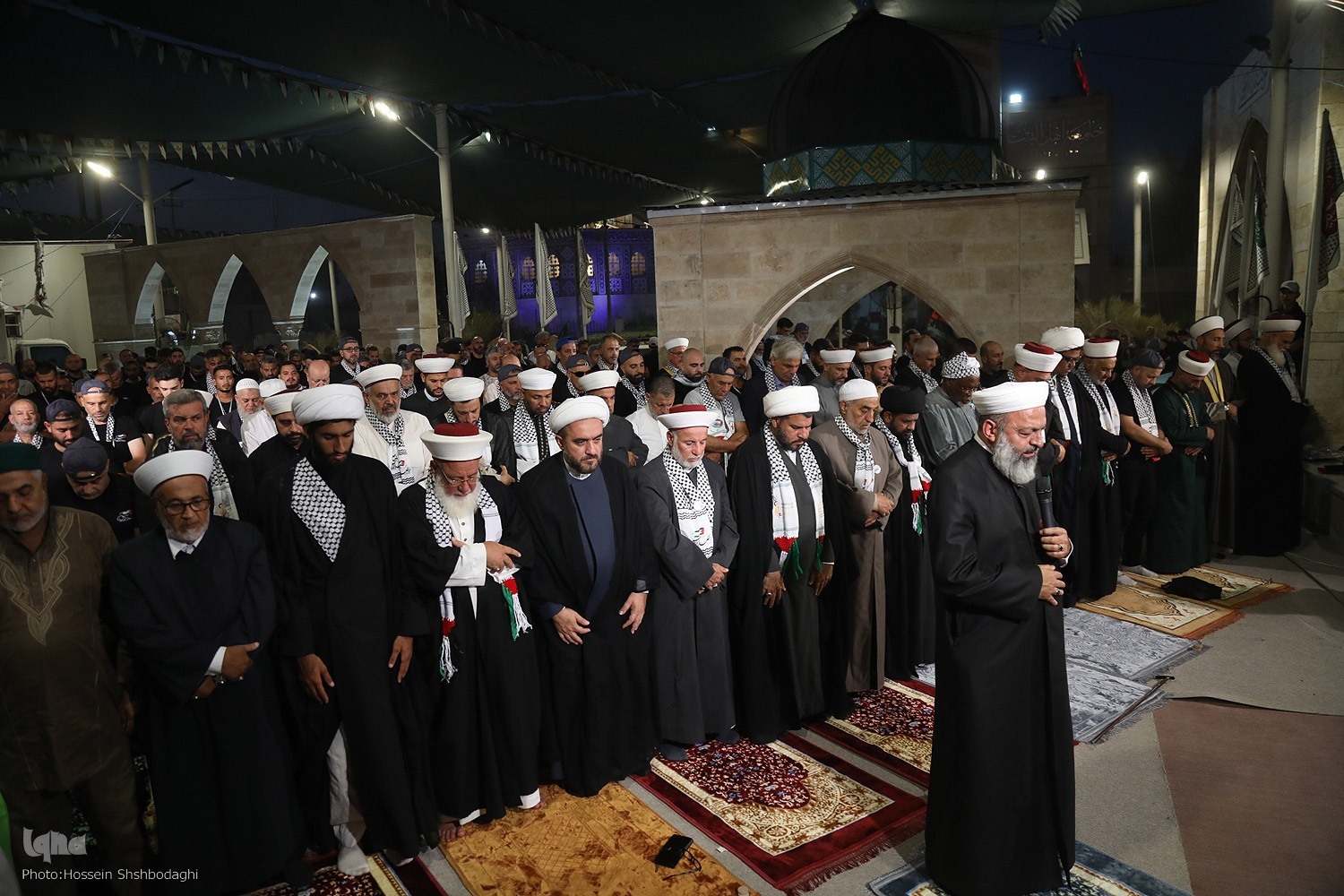 تقرير مصور | إقامة‌ صلاة جماعة موحدة في موكب