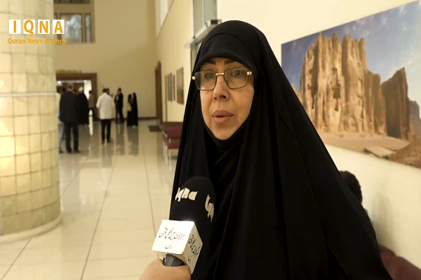 مؤتمر الوحدة بطهران یجمع المسلمین على مائدة القرآن + الفيديو