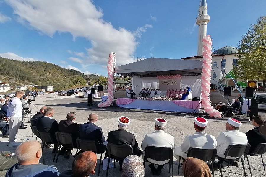 بلغاريا: 27 طفلاً يحيون إحتفالية ختمة تلاوة قرآنية بمدينة