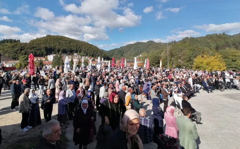 بلغاريا: 27 طفلاً يحيون إحتفالية ختمة تلاوة قرآنية بمدينة