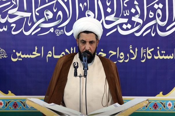 الصحن الحسيني يحتضن تلاوات عراقية وإيرانية في محفل خدّام الإمام الحسين (ع) + صور