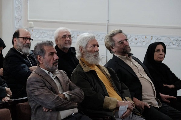 رواية المفكرين عن المكانة الفريدة للفارابي في الفلسفة الإسلامية رواية المفكرين عن المكانة الفريدة للفارابي في الفلسفة الإسلامية