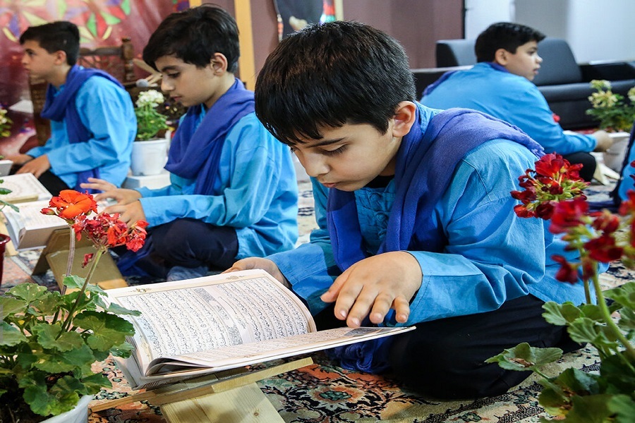 الإعلان عن تفاصيل الدورة التاسعة للمسابقة الدولية الطلابية للقرآن الكريم الإعلان عن تفاصيل الدورة التاسعة للمسابقة الدولية الطلابية للقرآن الكريم