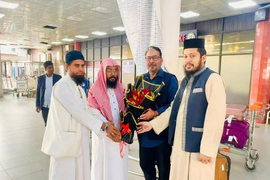 مشاركة مميزة للمقرئ الإیراني